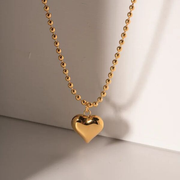 Collar con corazón