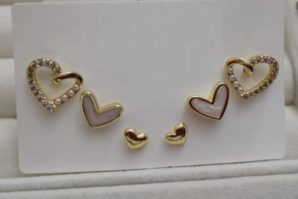 Set de 3 aretes corazón
