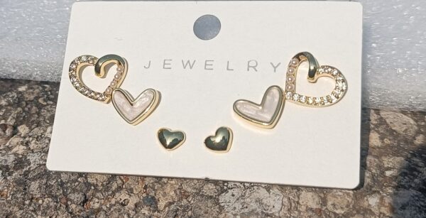 Set de 3 aretes corazón - Imagen 2